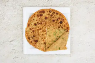 Aalu Paratha  ألو باراثا